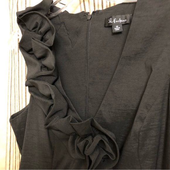 🔥 Cascading Ruffle Bodycon Dress - Picture 7 of 8